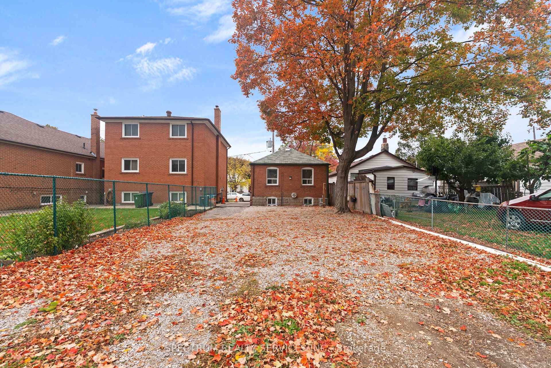 Photo 24 of 11 Vimy Avenue, North York, Weston — HOMEH