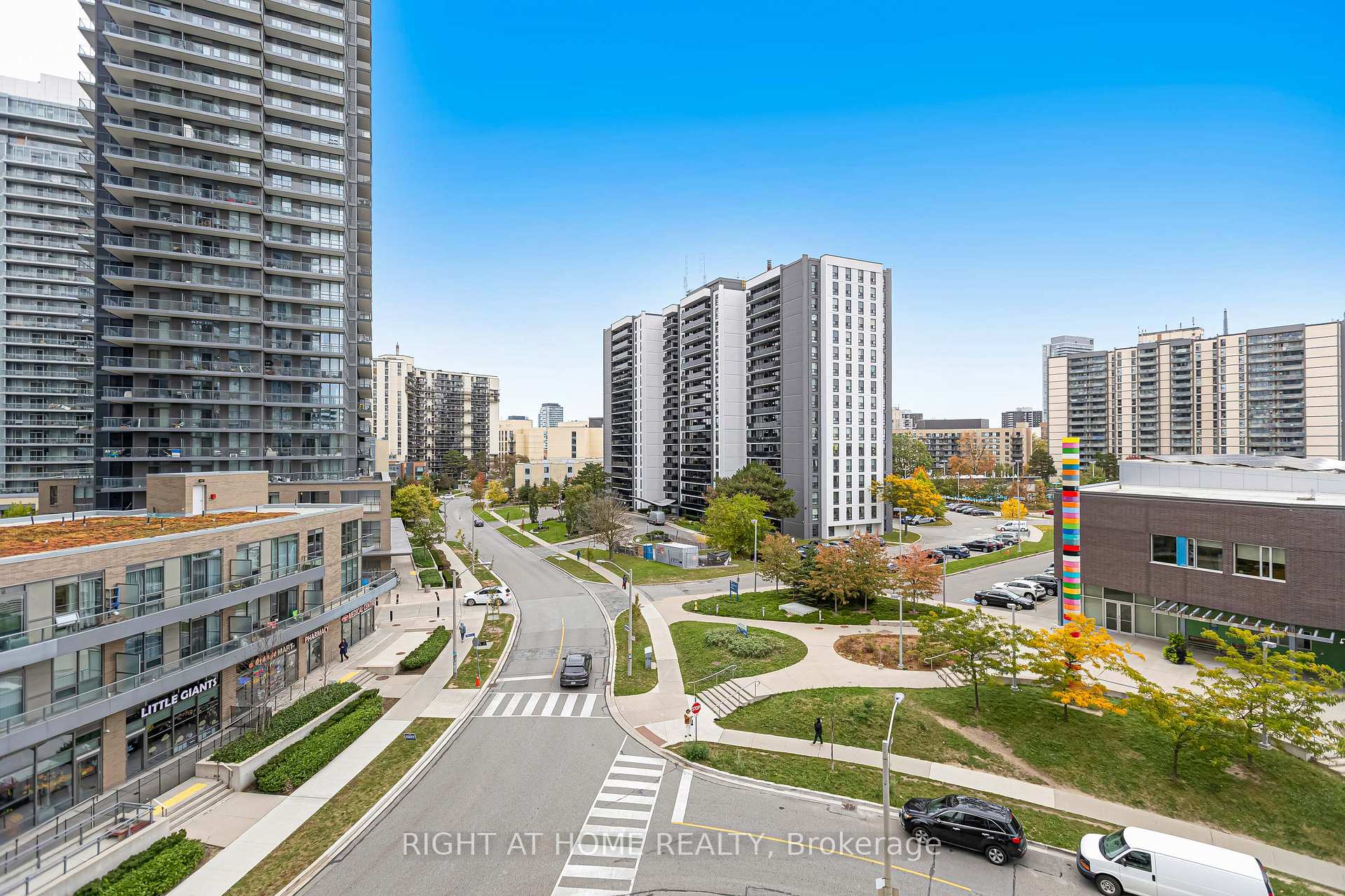 Photo 37 of Unit 405, 38 Forest Manor Road, North York, Henry Farm — HOMEH