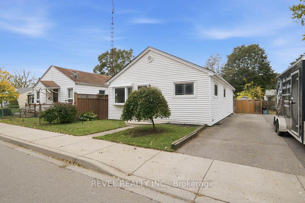 Photo 7 of 69 Sixth Avenue, Brantford, Eagle Place East — HOMEH