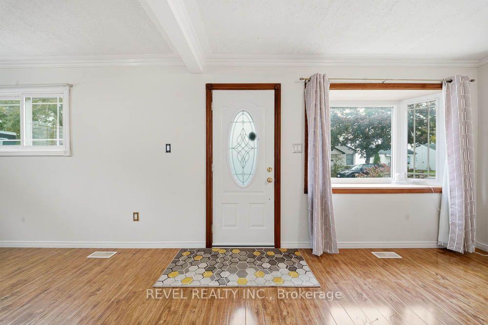 Photo 8 of 69 Sixth Avenue, Brantford, Eagle Place East — HOMEH