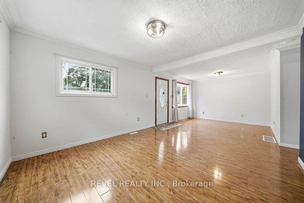 Photo 12 of 69 Sixth Avenue, Brantford, Eagle Place East — HOMEH
