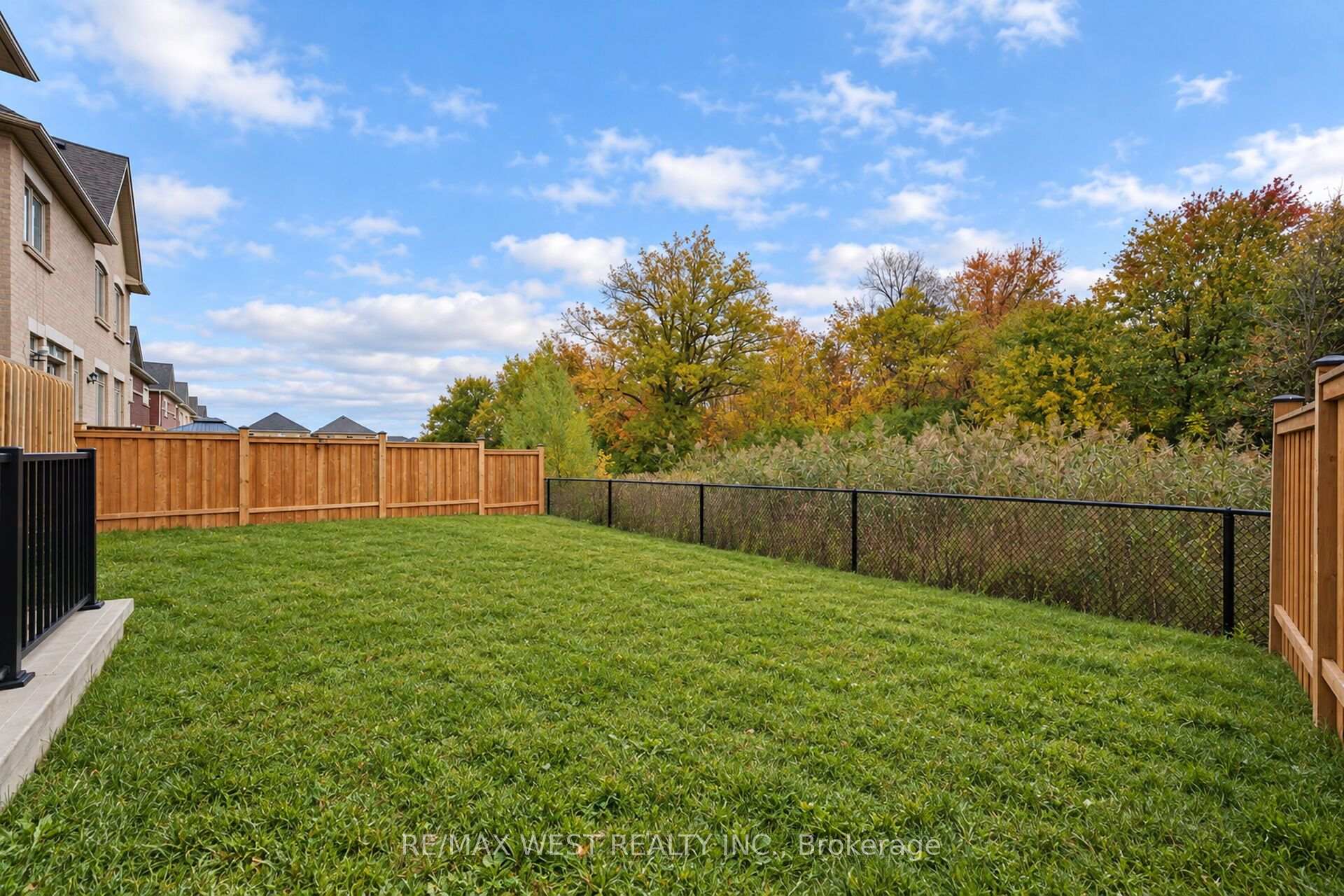 Photo 43 of 89 Clockwork Drive, Brampton, Northwest Brampton — HOMEH