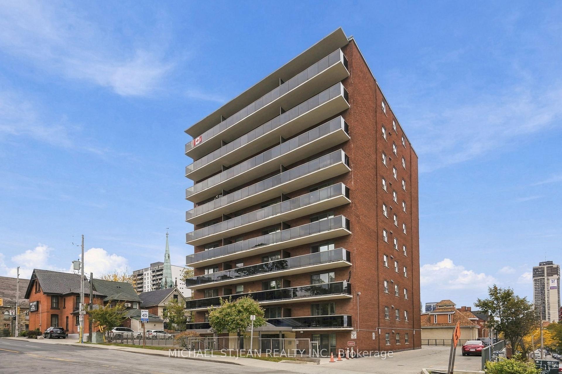 Photo 3 of Unit 904, 81 Charlton Avenue E, Hamilton, Corktown — HOMEH