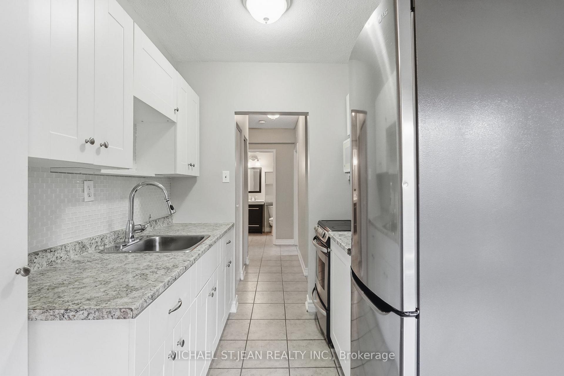 Photo 12 of Unit 904, 81 Charlton Avenue E, Hamilton, Corktown — HOMEH