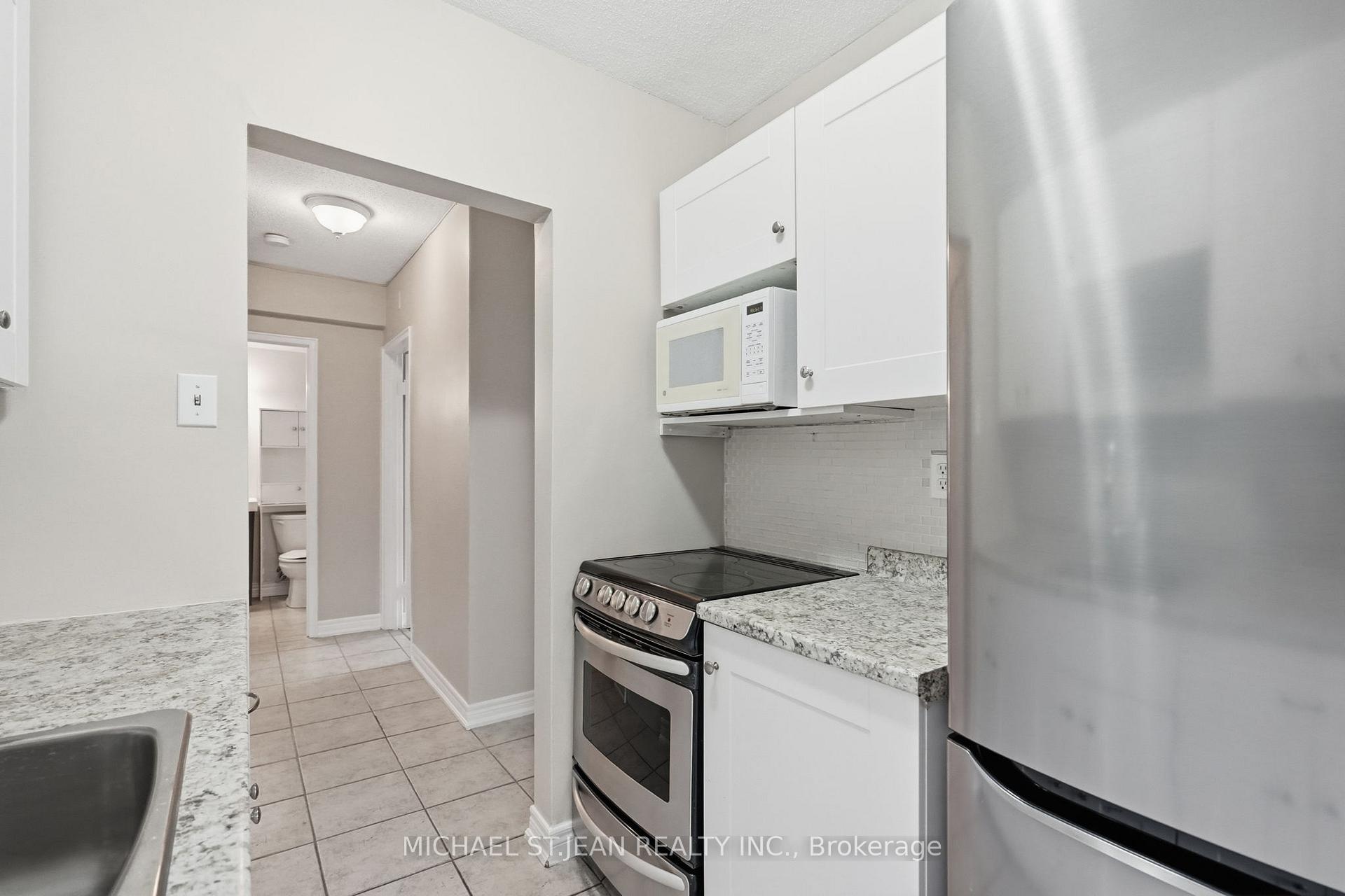Photo 14 of Unit 904, 81 Charlton Avenue E, Hamilton, Corktown — HOMEH