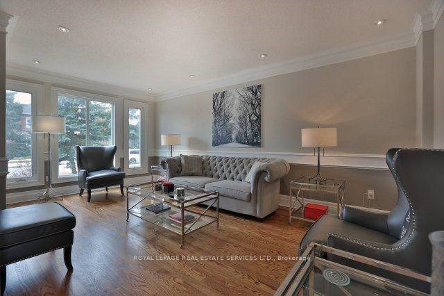 Photo 3 of 1343 Greeneagle Drive, Oakville, Glen Abbey — HOMEH
