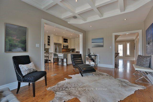 Photo 9 of 1343 Greeneagle Drive, Oakville, Glen Abbey — HOMEH