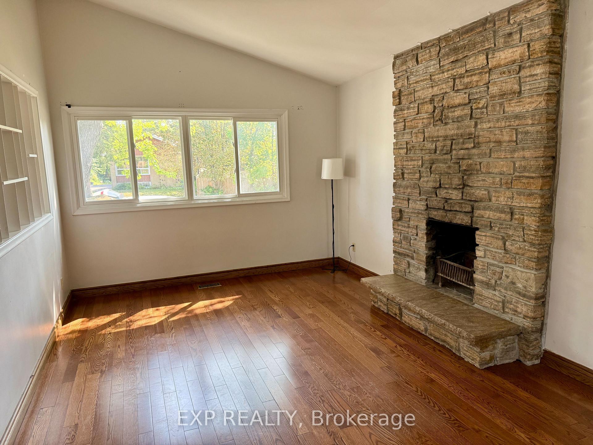 Photo 1 of Unit Upper, 6 Mid Pines Road, Scarborough, Woburn — HOMEH