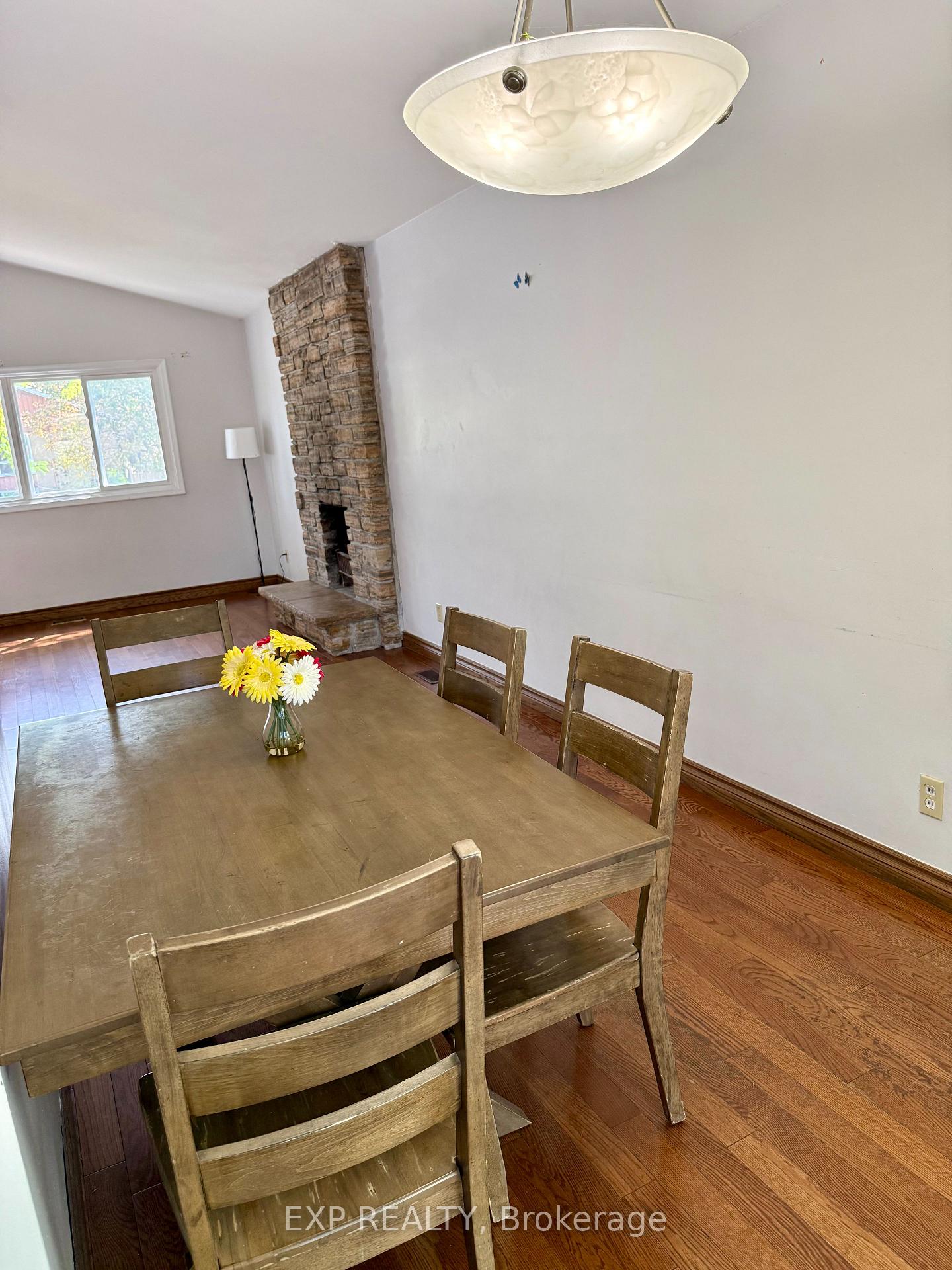 Photo 6 of Unit Upper, 6 Mid Pines Road, Scarborough, Woburn — HOMEH