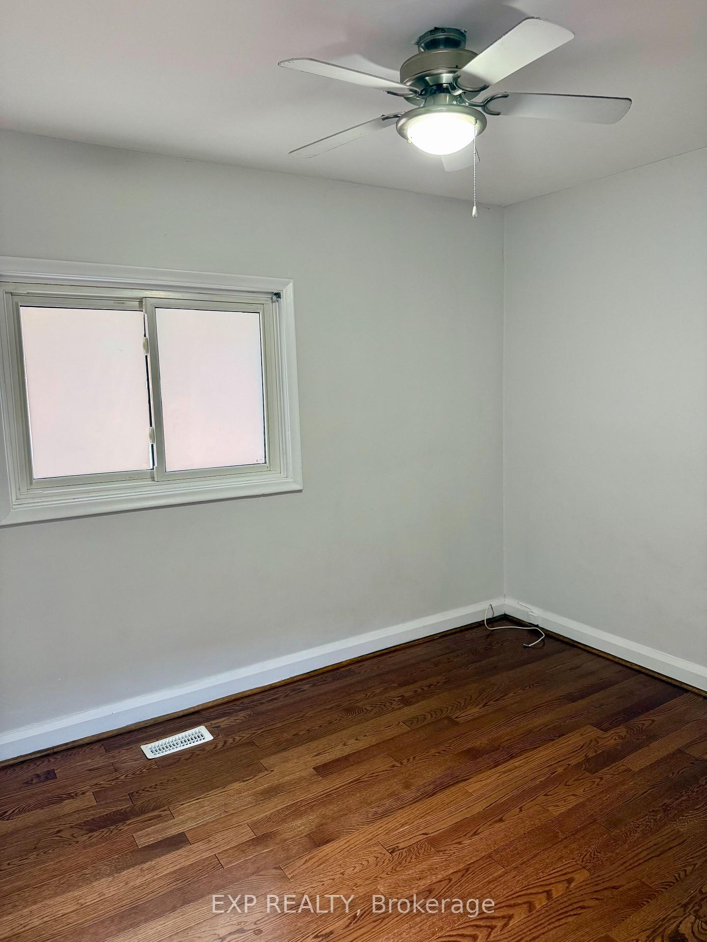 Photo 11 of Unit Upper, 6 Mid Pines Road, Scarborough, Woburn — HOMEH