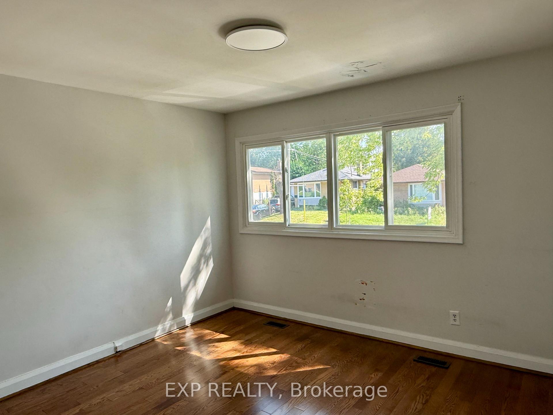 Photo 14 of Unit Upper, 6 Mid Pines Road, Scarborough, Woburn — HOMEH