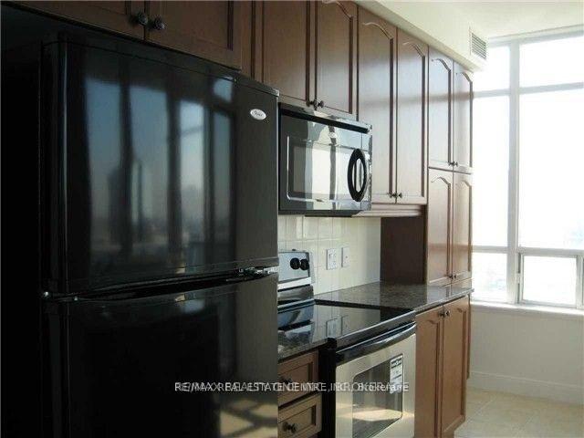 Photo 3 of Unit 1409, 80 Absolute Avenue, Mississauga, City Centre — HOMEH