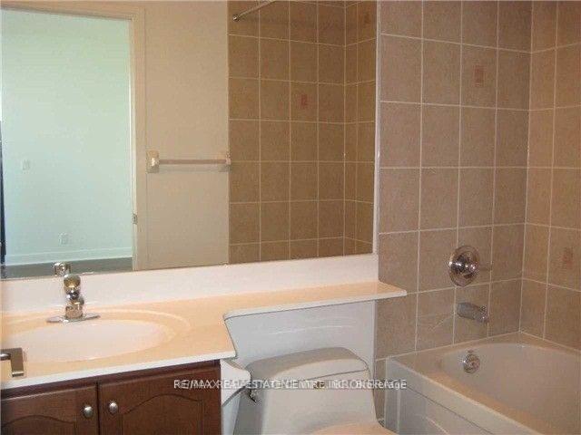 Photo 10 of Unit 1409, 80 Absolute Avenue, Mississauga, City Centre — HOMEH
