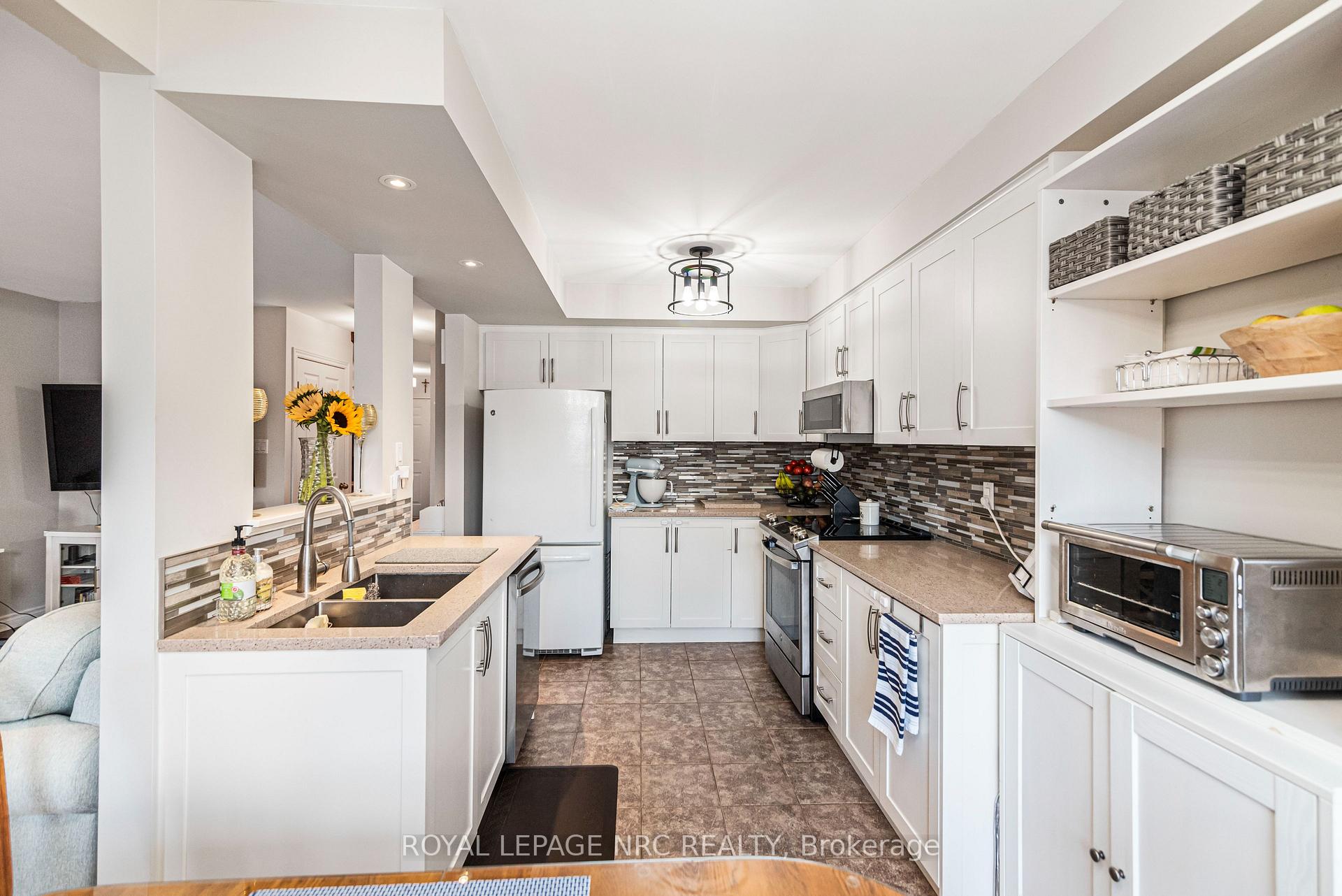 Photo 17 of Unit 12, 311 8 Highway, Hamilton, Stoney Creek — HOMEH