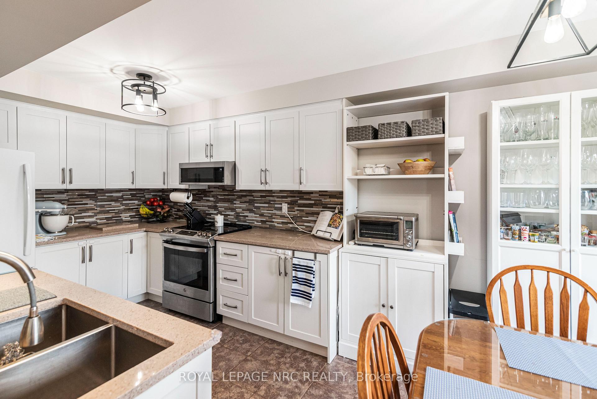 Photo 20 of Unit 12, 311 8 Highway, Hamilton, Stoney Creek — HOMEH