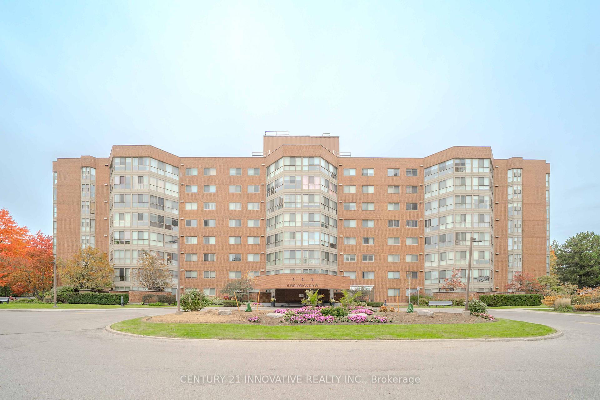 Photo 2 of Unit 511, 5 Weldrick Road W, Richmond Hill, North Richvale — HOMEH