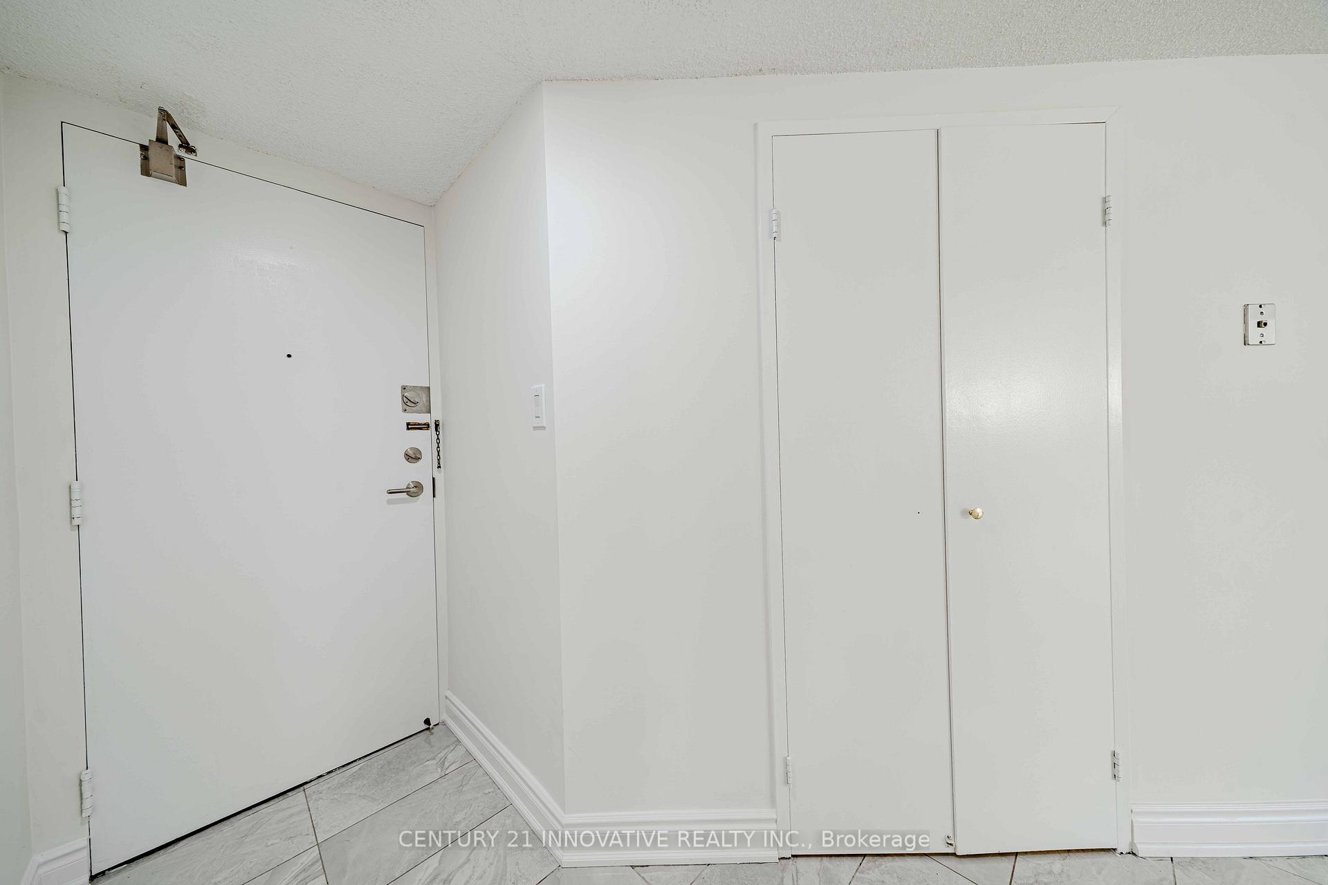 Photo 10 of Unit 511, 5 Weldrick Road W, Richmond Hill, North Richvale — HOMEH