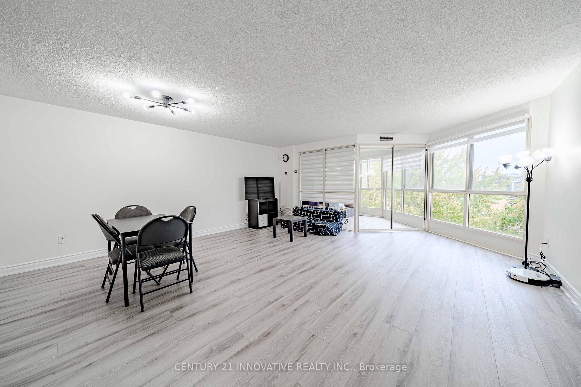 Photo 11 of Unit 511, 5 Weldrick Road W, Richmond Hill, North Richvale — HOMEH