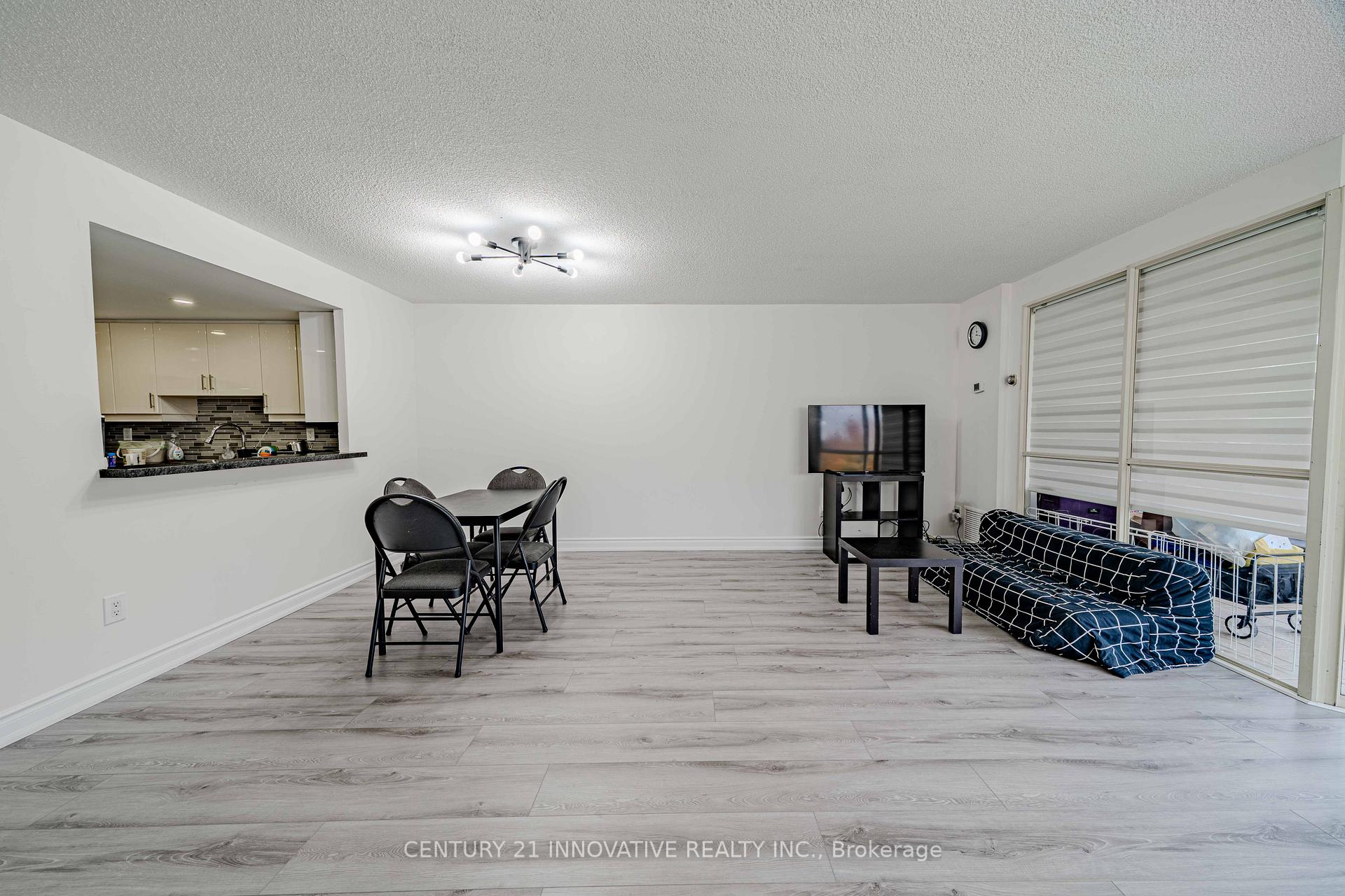Photo 12 of Unit 511, 5 Weldrick Road W, Richmond Hill, North Richvale — HOMEH