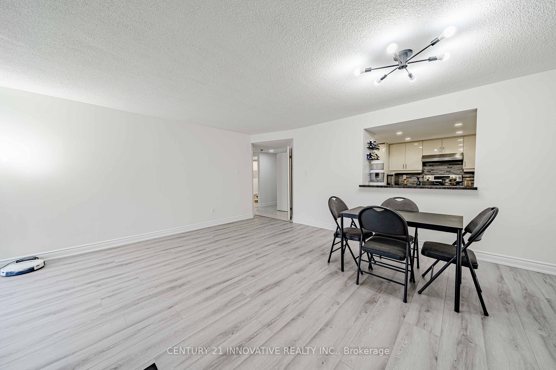 Photo 14 of Unit 511, 5 Weldrick Road W, Richmond Hill, North Richvale — HOMEH