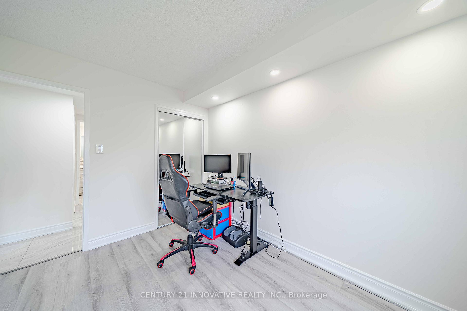 Photo 24 of Unit 511, 5 Weldrick Road W, Richmond Hill, North Richvale — HOMEH