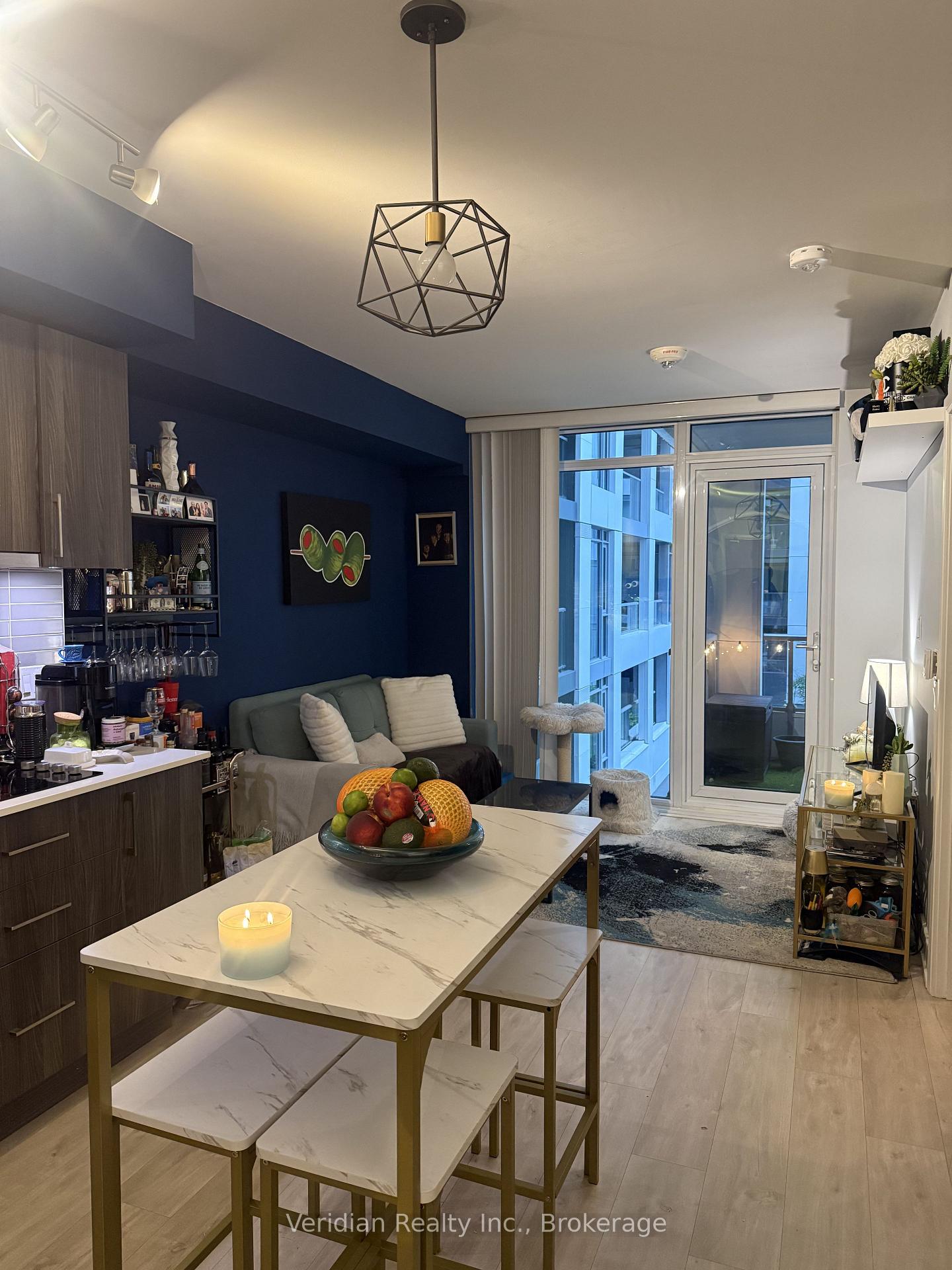Photo 3 of Unit 418, 576 Front Street W, Toronto, Waterfront Communities — HOMEH