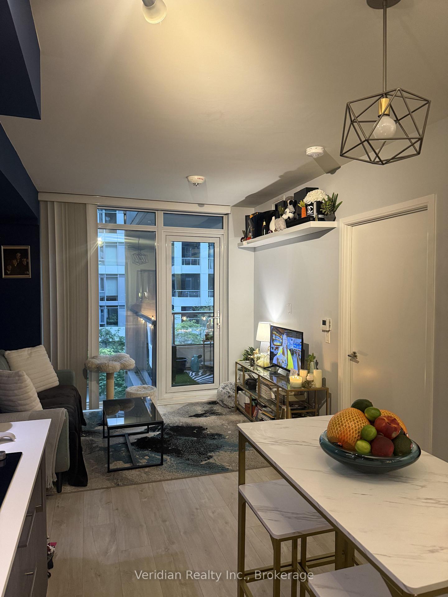 Photo 4 of Unit 418, 576 Front Street W, Toronto, Waterfront Communities — HOMEH