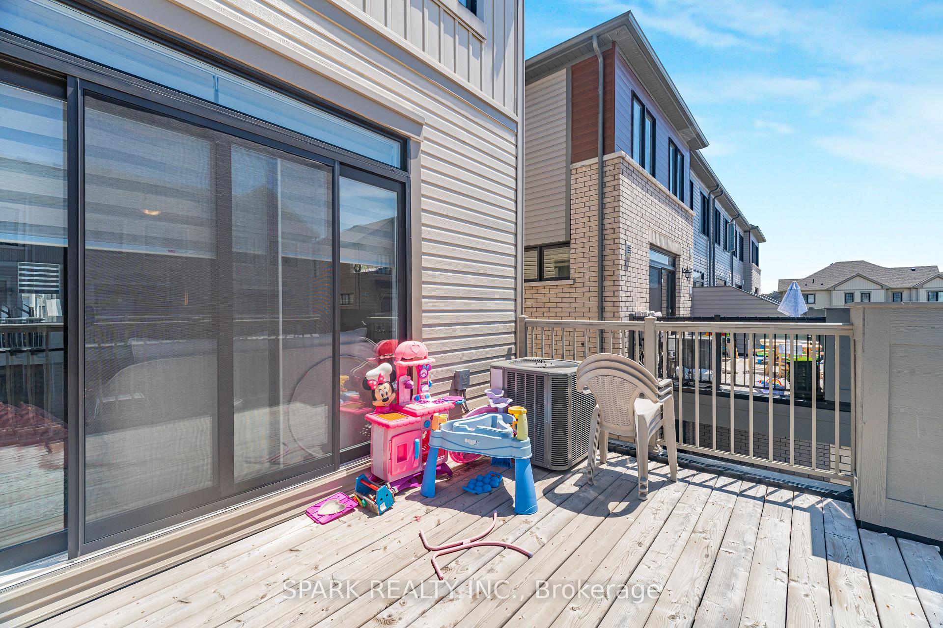 Photo 15 of 226 Melody Lane, Thorold, Hurricane/Merrittville — HOMEH