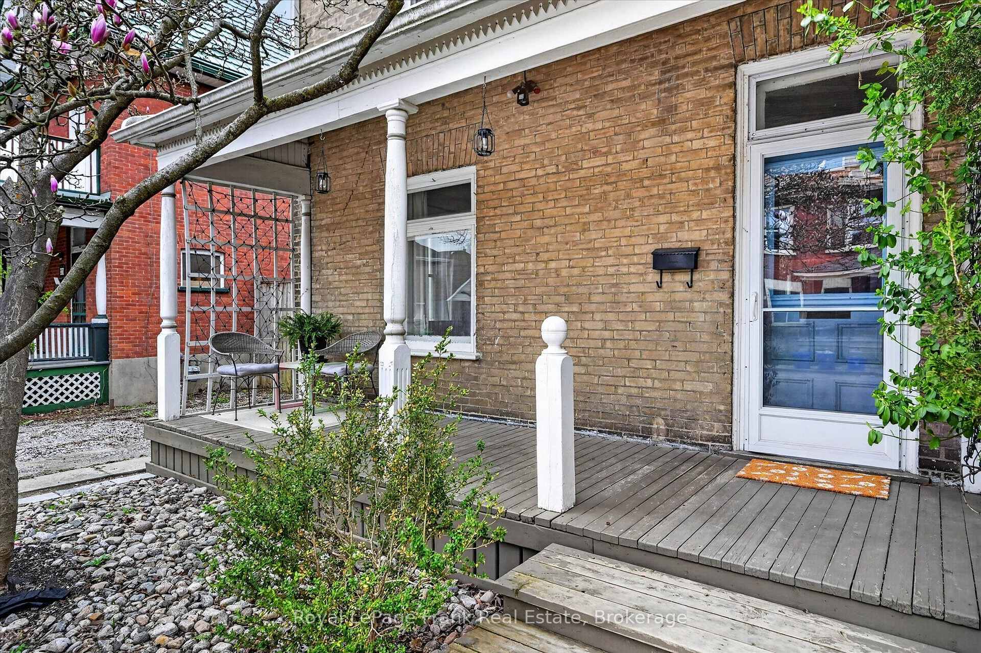 Photo 3 of 273 William Street, Peterborough, Town Ward 3 — HOMEH