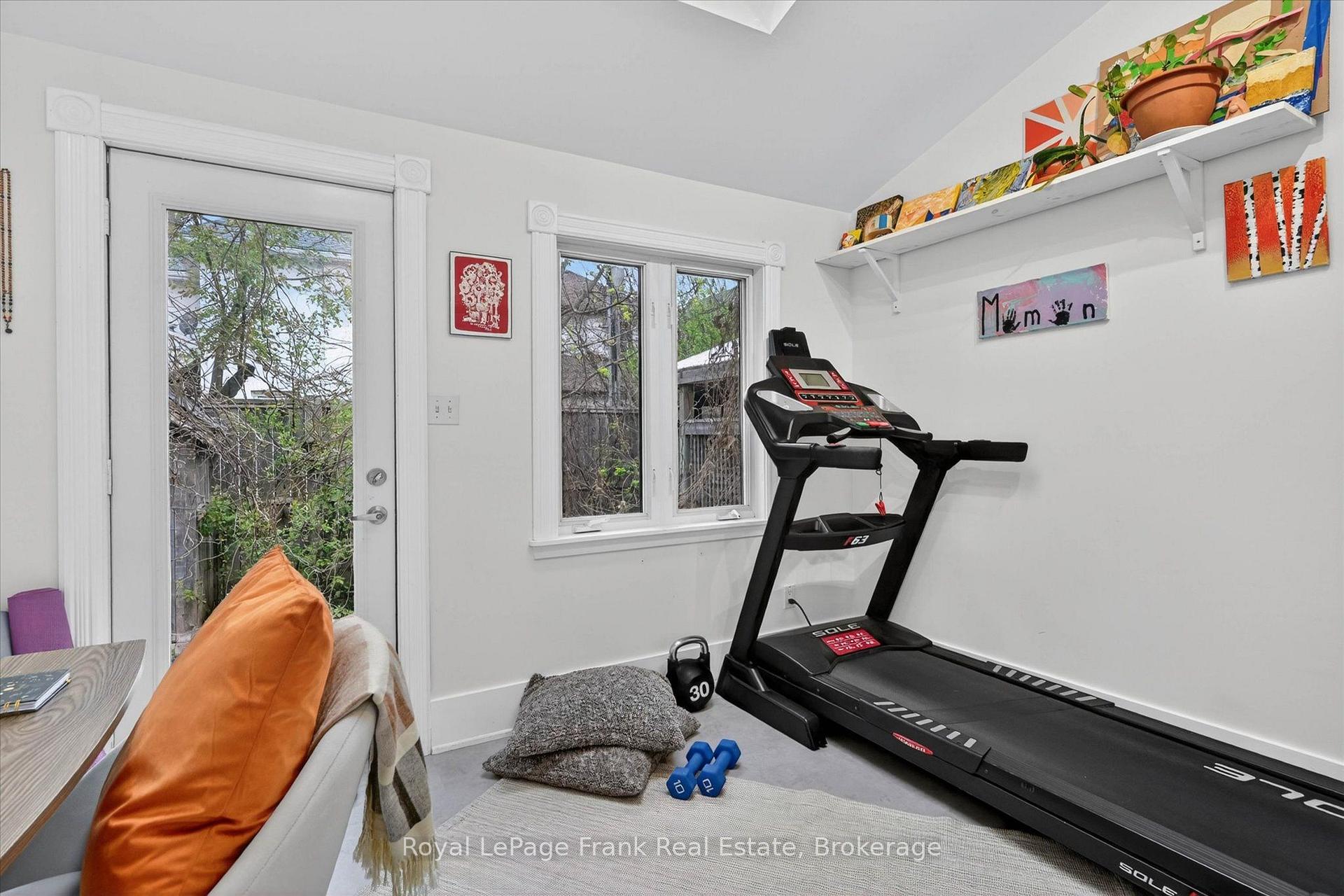 Photo 14 of 273 William Street, Peterborough, Town Ward 3 — HOMEH