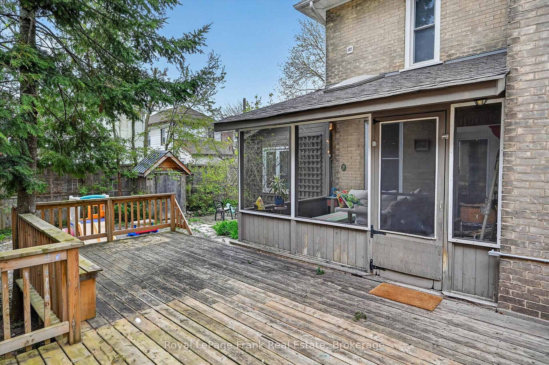 Photo 18 of 273 William Street, Peterborough, Town Ward 3 — HOMEH