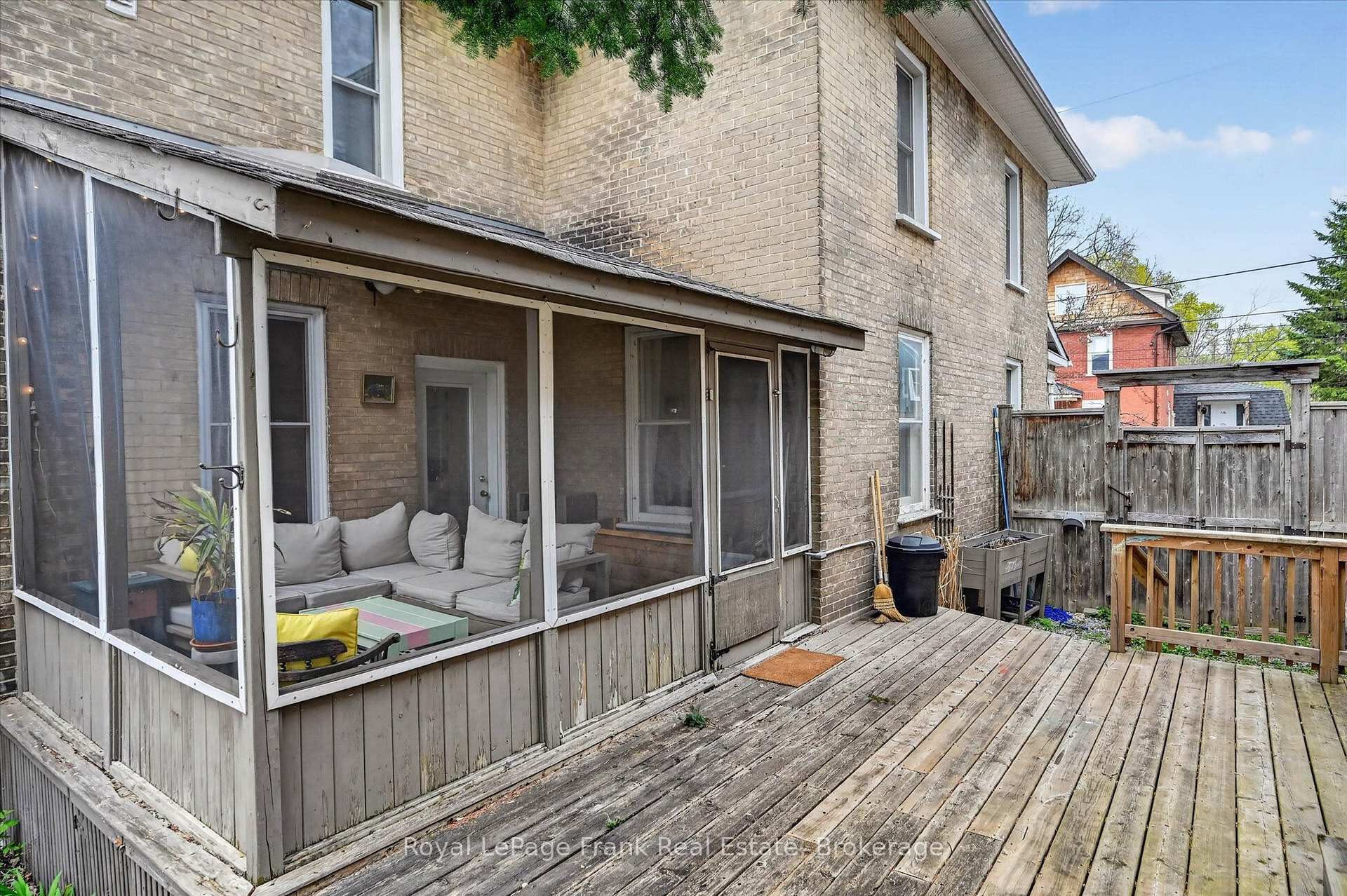 Photo 19 of 273 William Street, Peterborough, Town Ward 3 — HOMEH