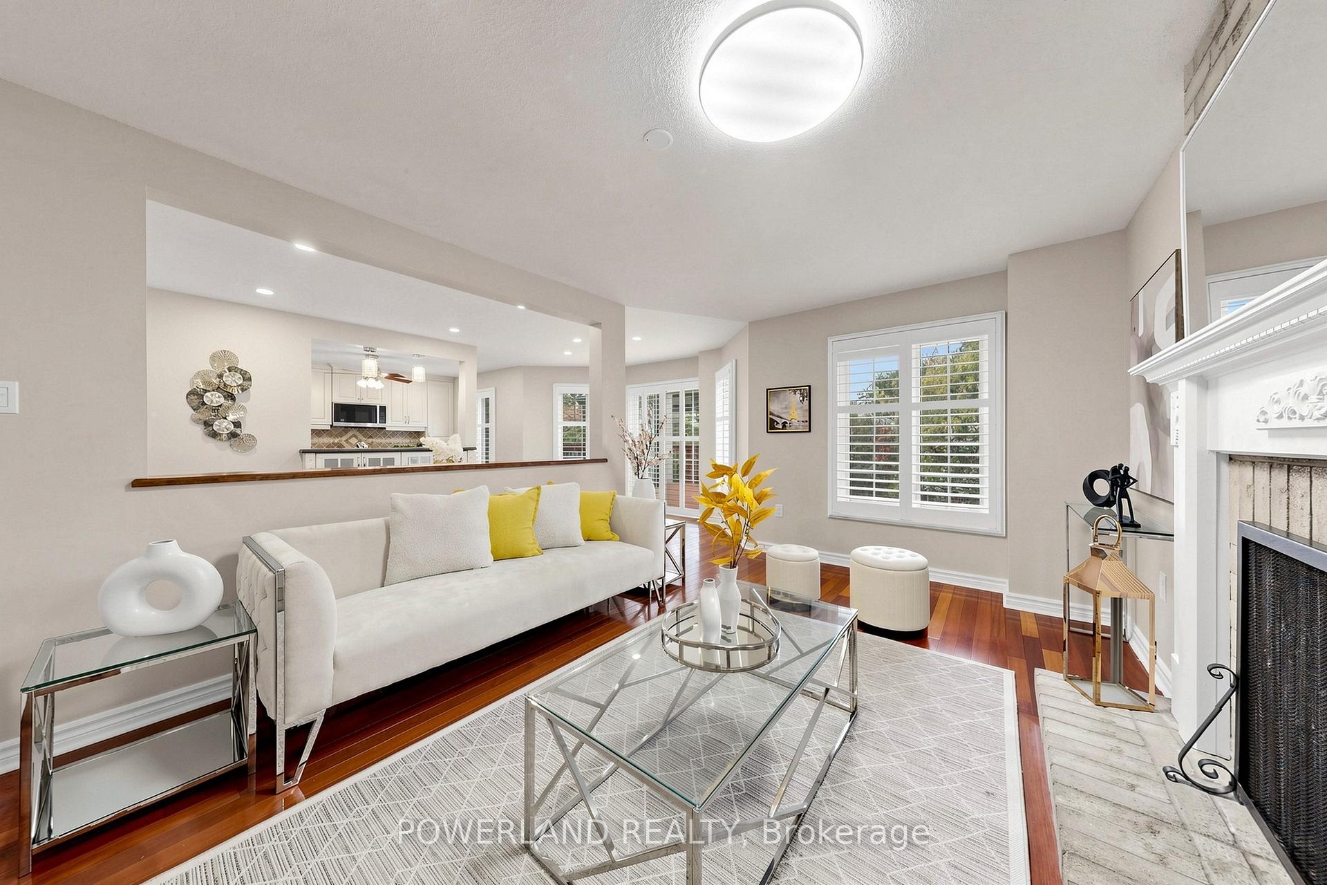 Photo 7 of 2080 Pelee Boulevard, Oakville, River Oaks — HOMEH