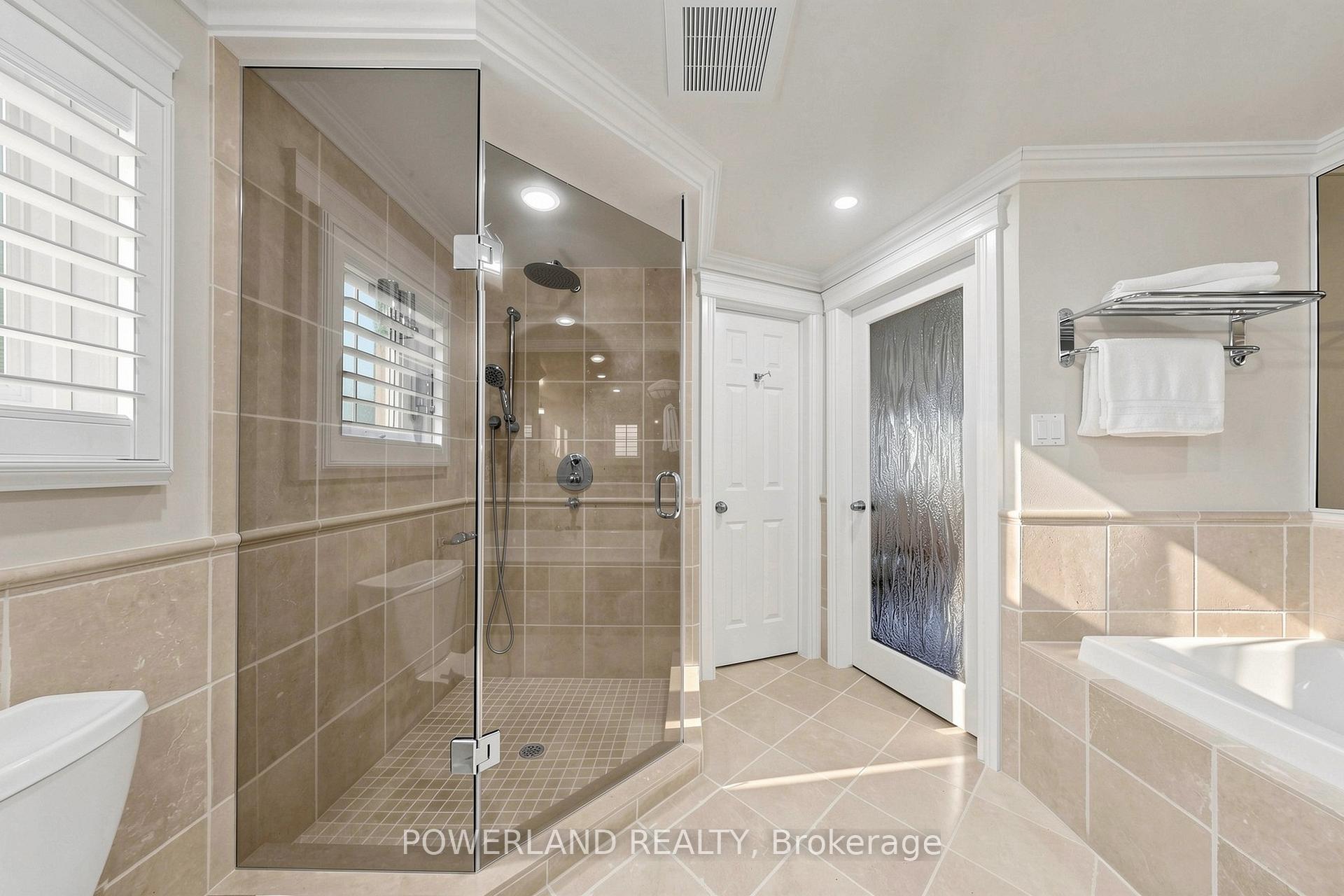 Photo 18 of 2080 Pelee Boulevard, Oakville, River Oaks — HOMEH