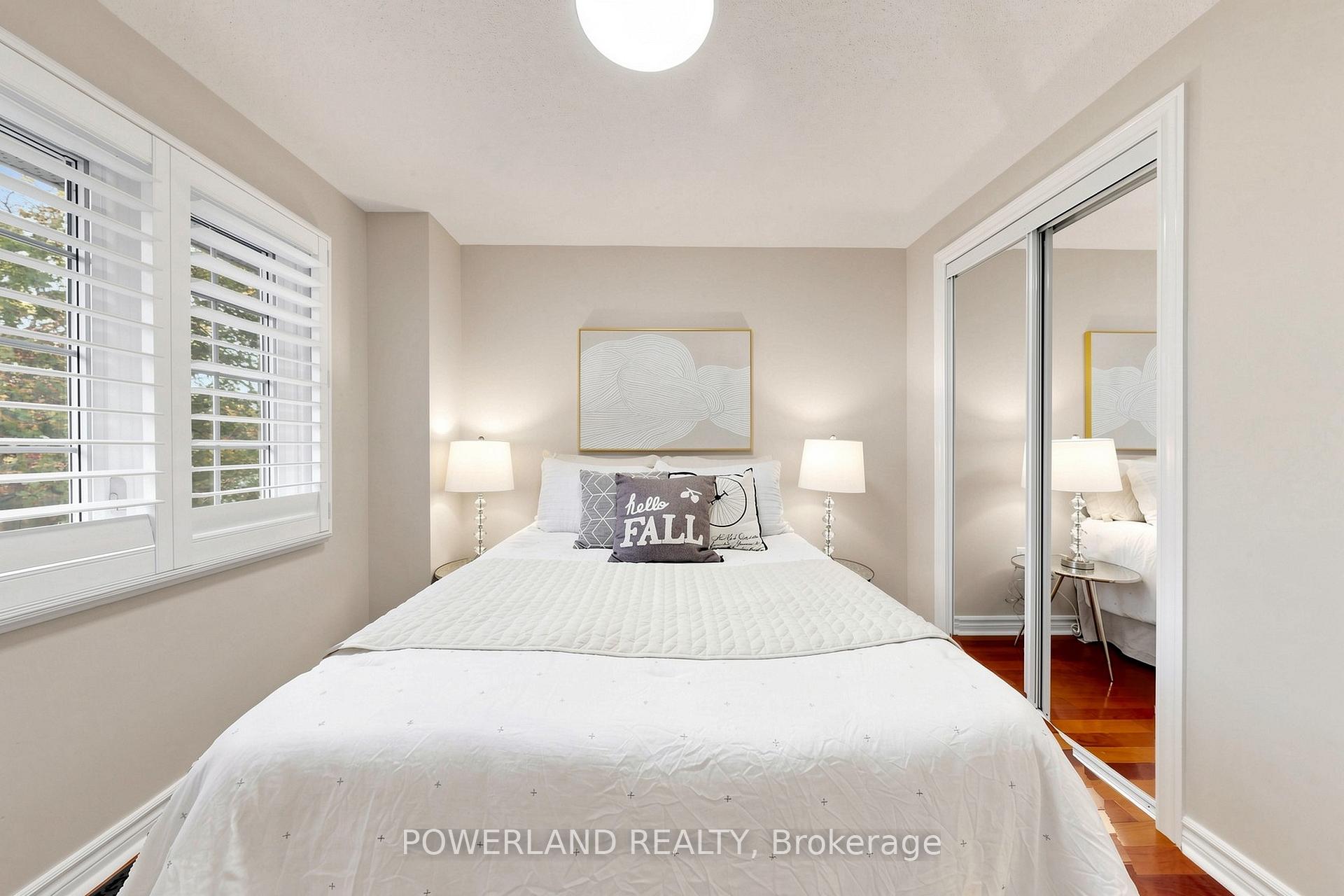 Photo 19 of 2080 Pelee Boulevard, Oakville, River Oaks — HOMEH