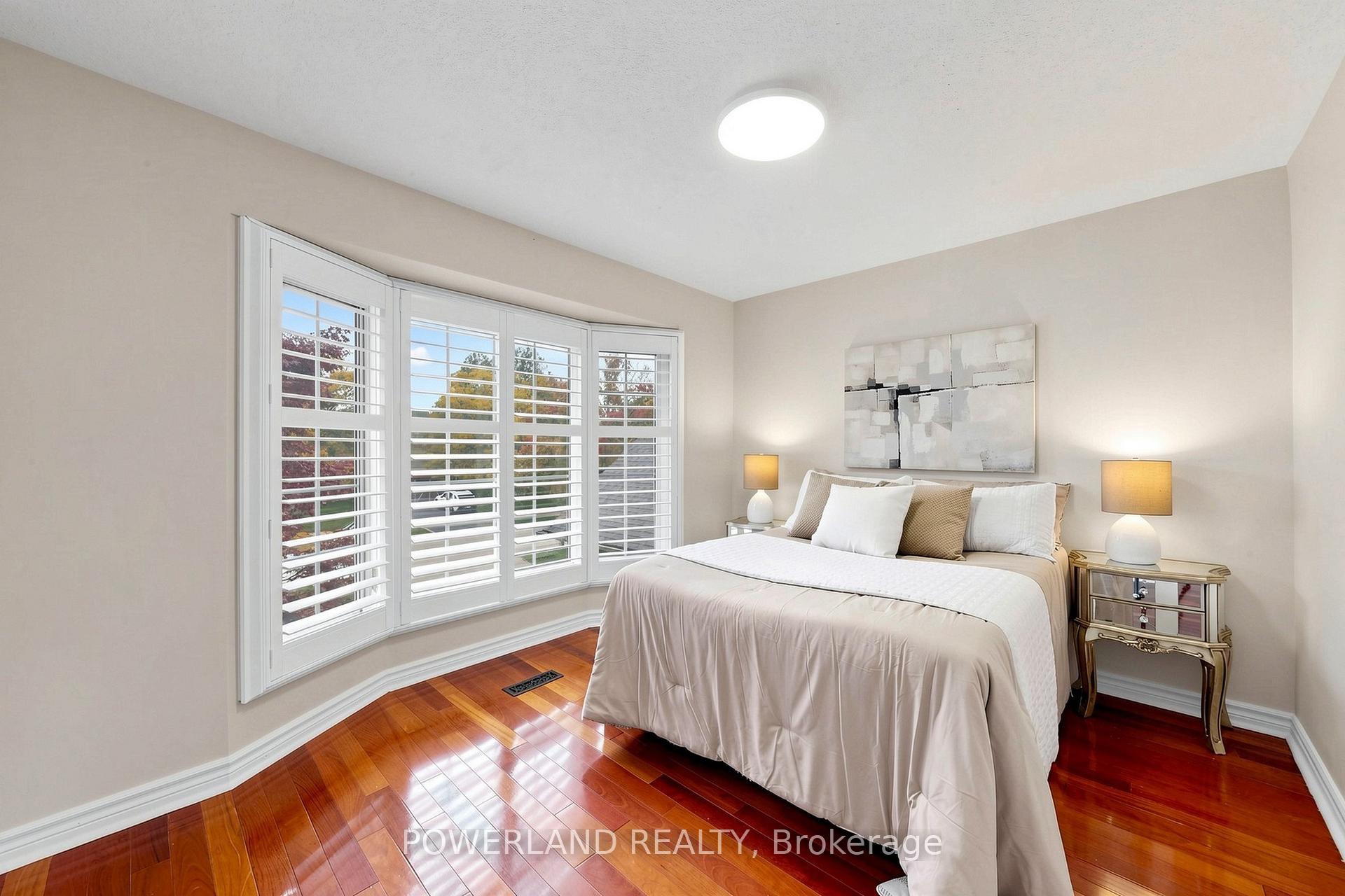 Photo 21 of 2080 Pelee Boulevard, Oakville, River Oaks — HOMEH
