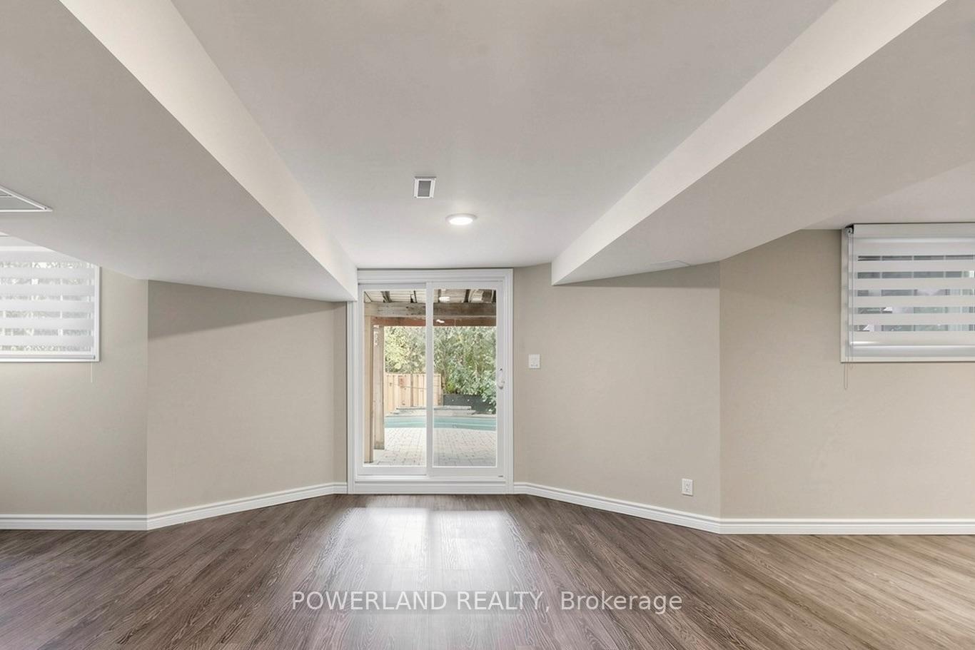 Photo 25 of 2080 Pelee Boulevard, Oakville, River Oaks — HOMEH