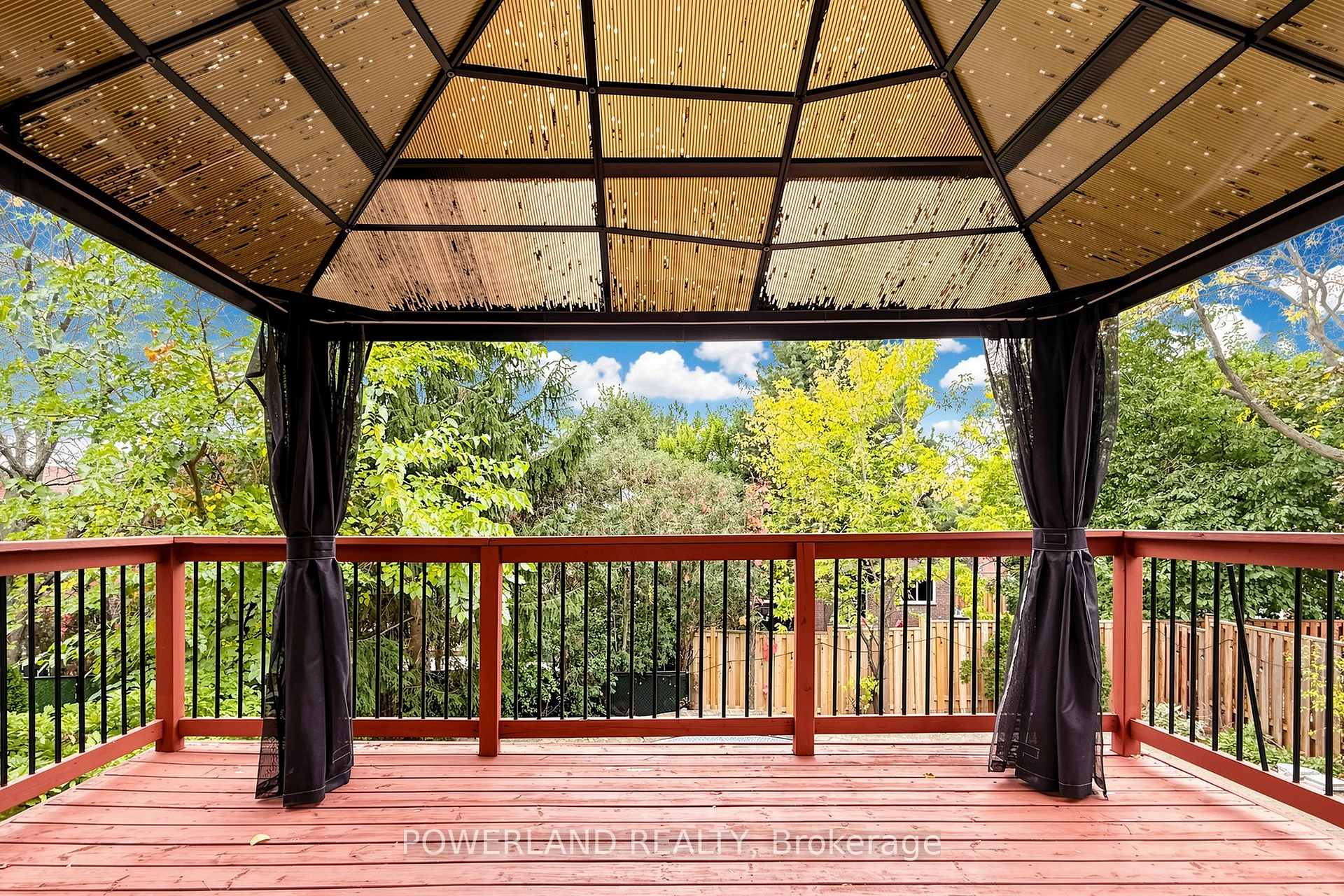 Photo 32 of 2080 Pelee Boulevard, Oakville, River Oaks — HOMEH