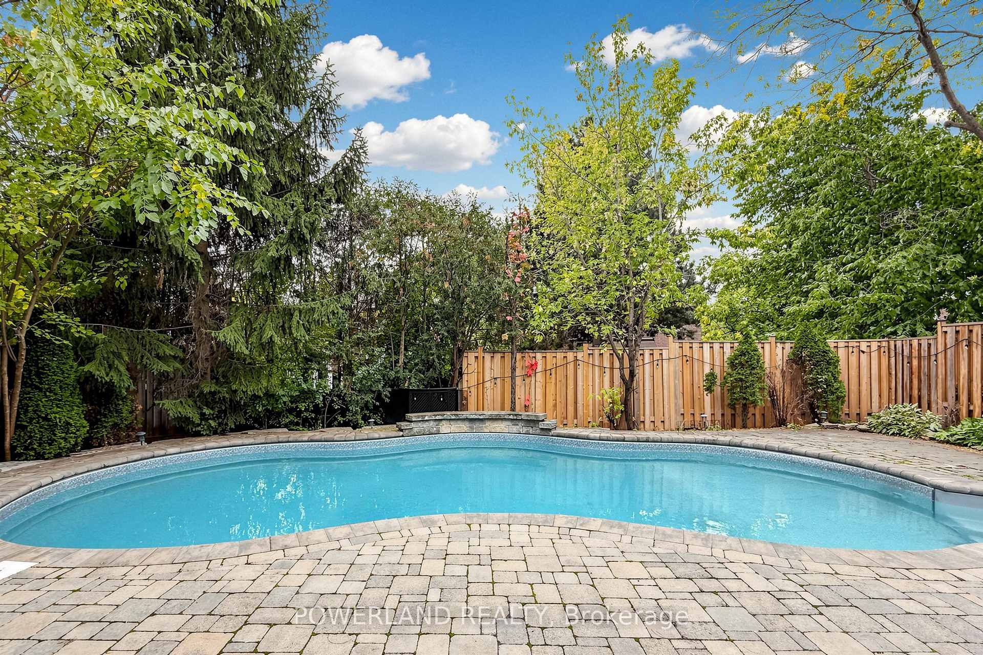 Photo 34 of 2080 Pelee Boulevard, Oakville, River Oaks — HOMEH