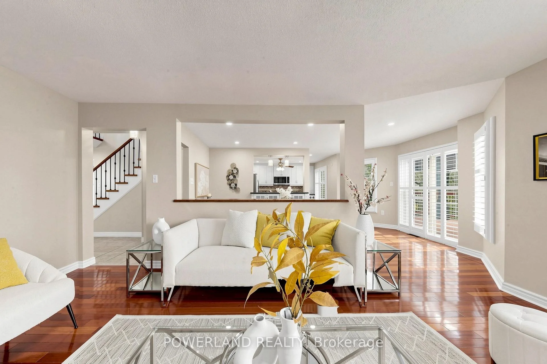 Photo 10 of 2080 Pelee Boulevard, Oakville, River Oaks — HOMEH