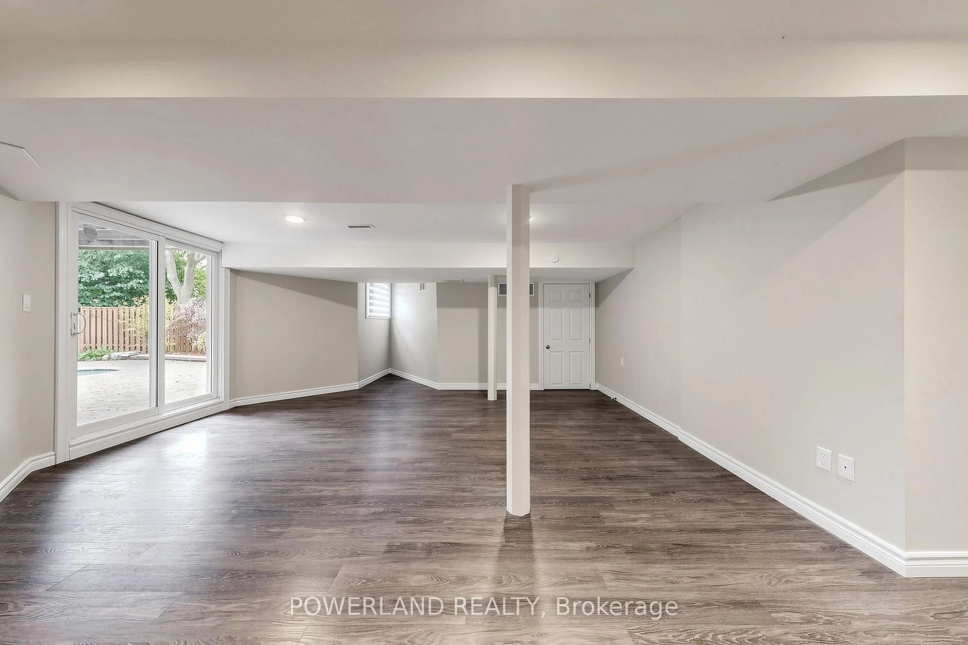 Photo 30 of 2080 Pelee Boulevard, Oakville, River Oaks — HOMEH