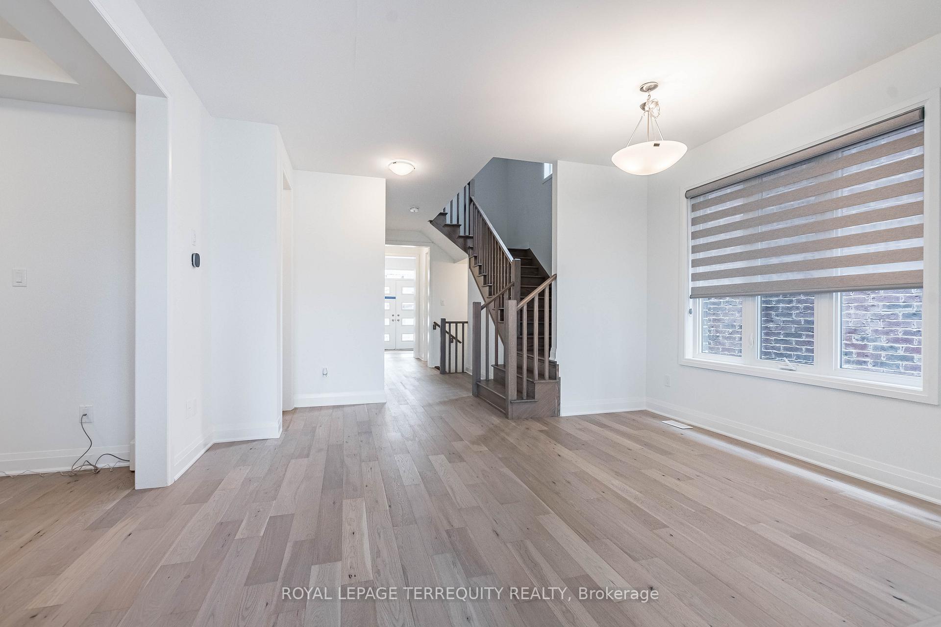 Photo 2 of 150 Forestwalk Street, Kitchener, Huron Park — HOMEH