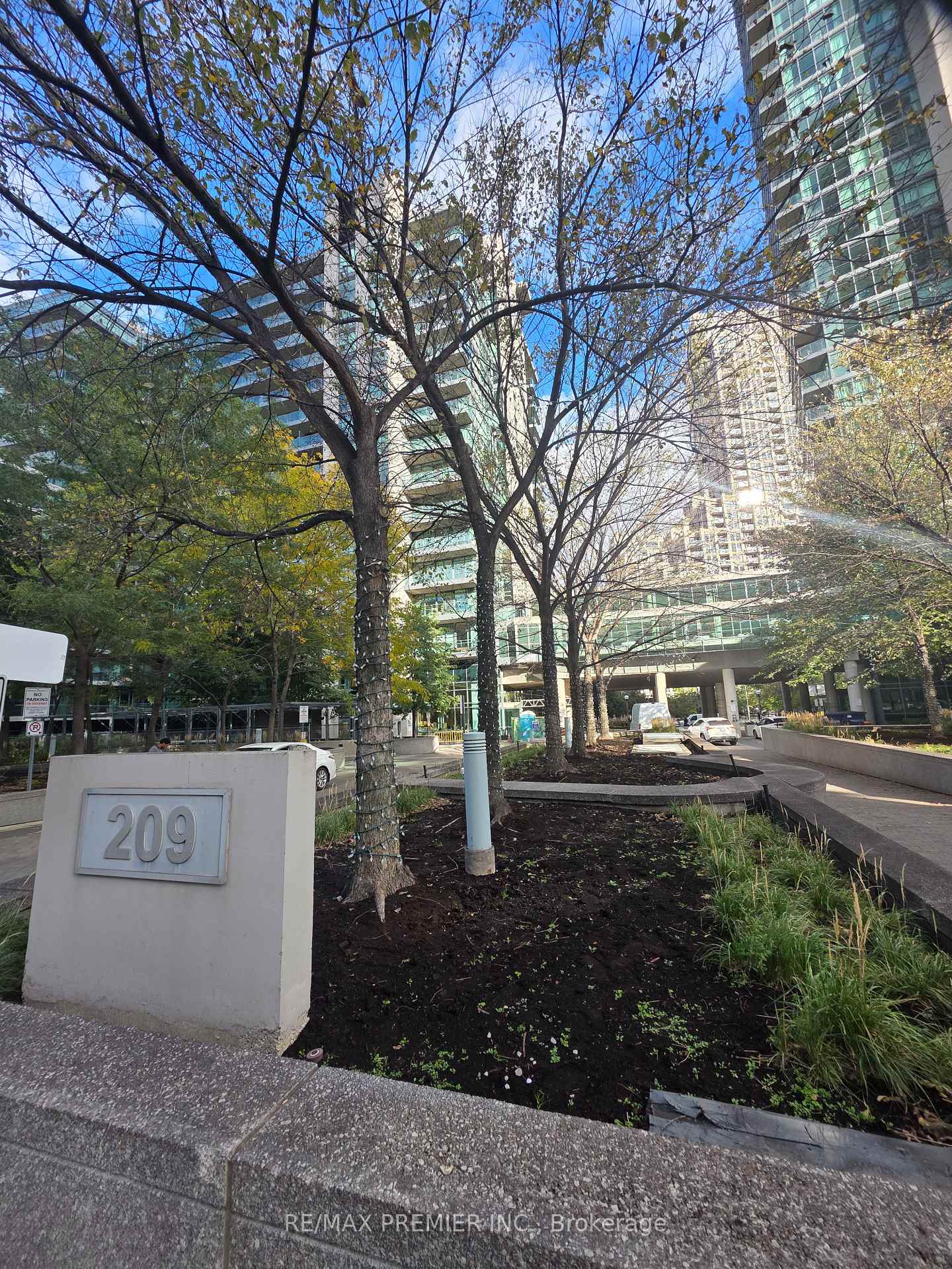 Photo of Unit 475, 209 Fort York Boulevard