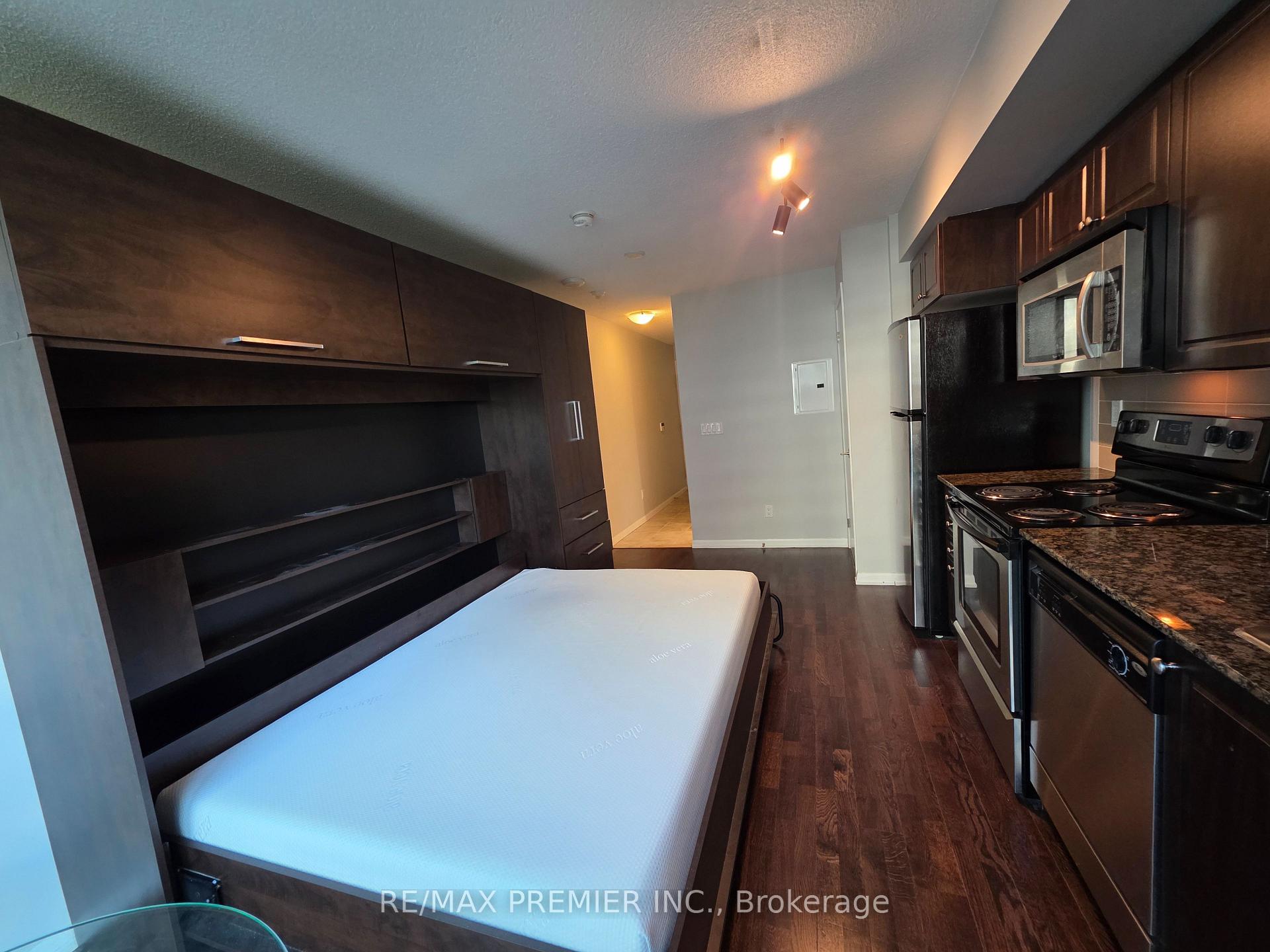 Photo 5 of Unit 475, 209 Fort York Boulevard, Toronto, Niagara — HOMEH