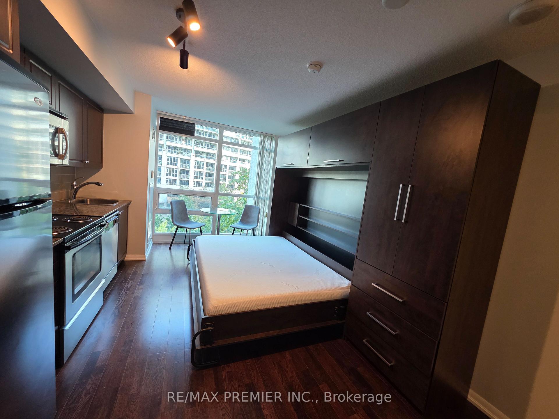 Photo 6 of Unit 475, 209 Fort York Boulevard, Toronto, Niagara — HOMEH