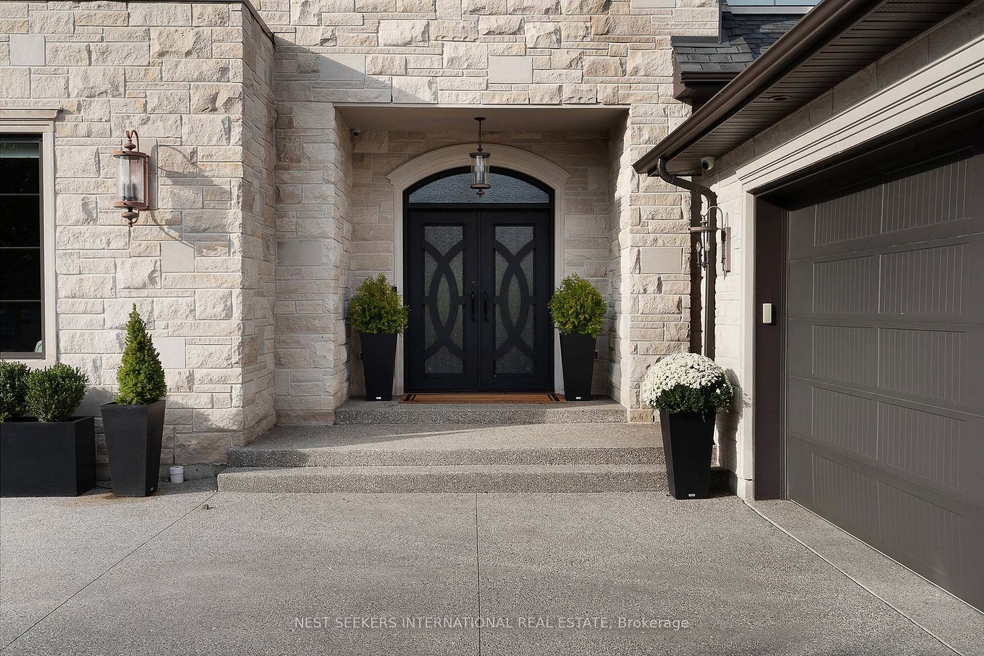 Photo 5 of 346 Jordan Lane, Windsor — HOMEH
