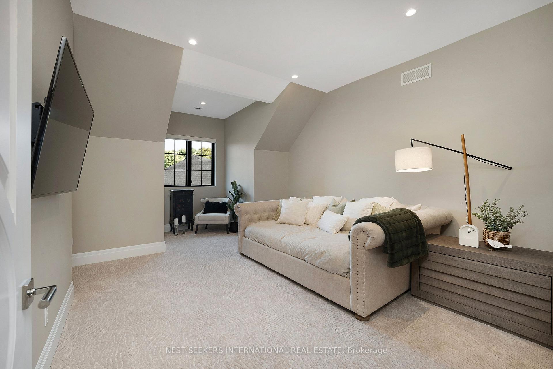 Photo 28 of 346 Jordan Lane, Windsor — HOMEH