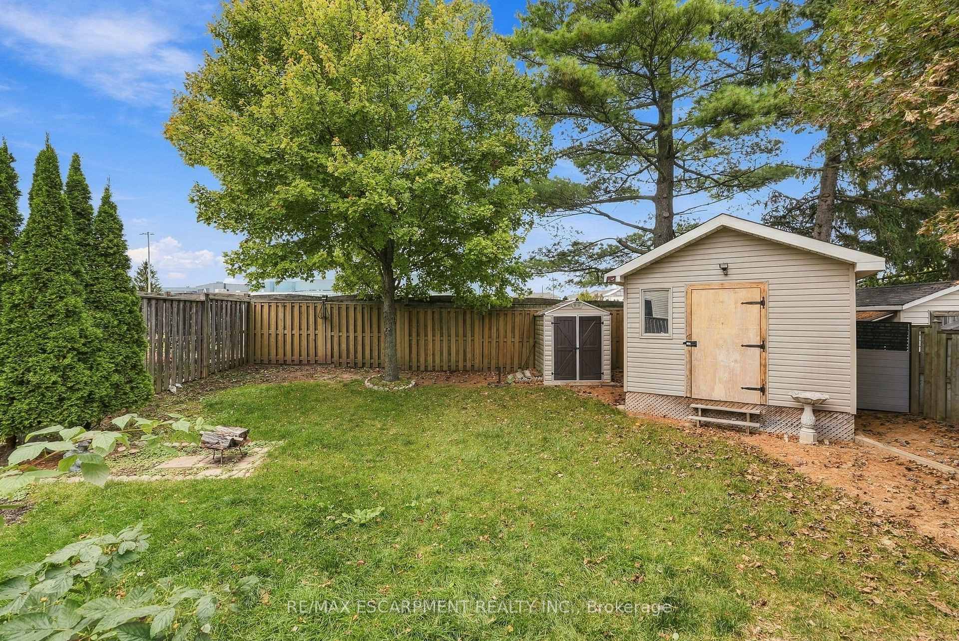 Photo 42 of 231 Parkside Drive, Hamilton, Waterdown — HOMEH
