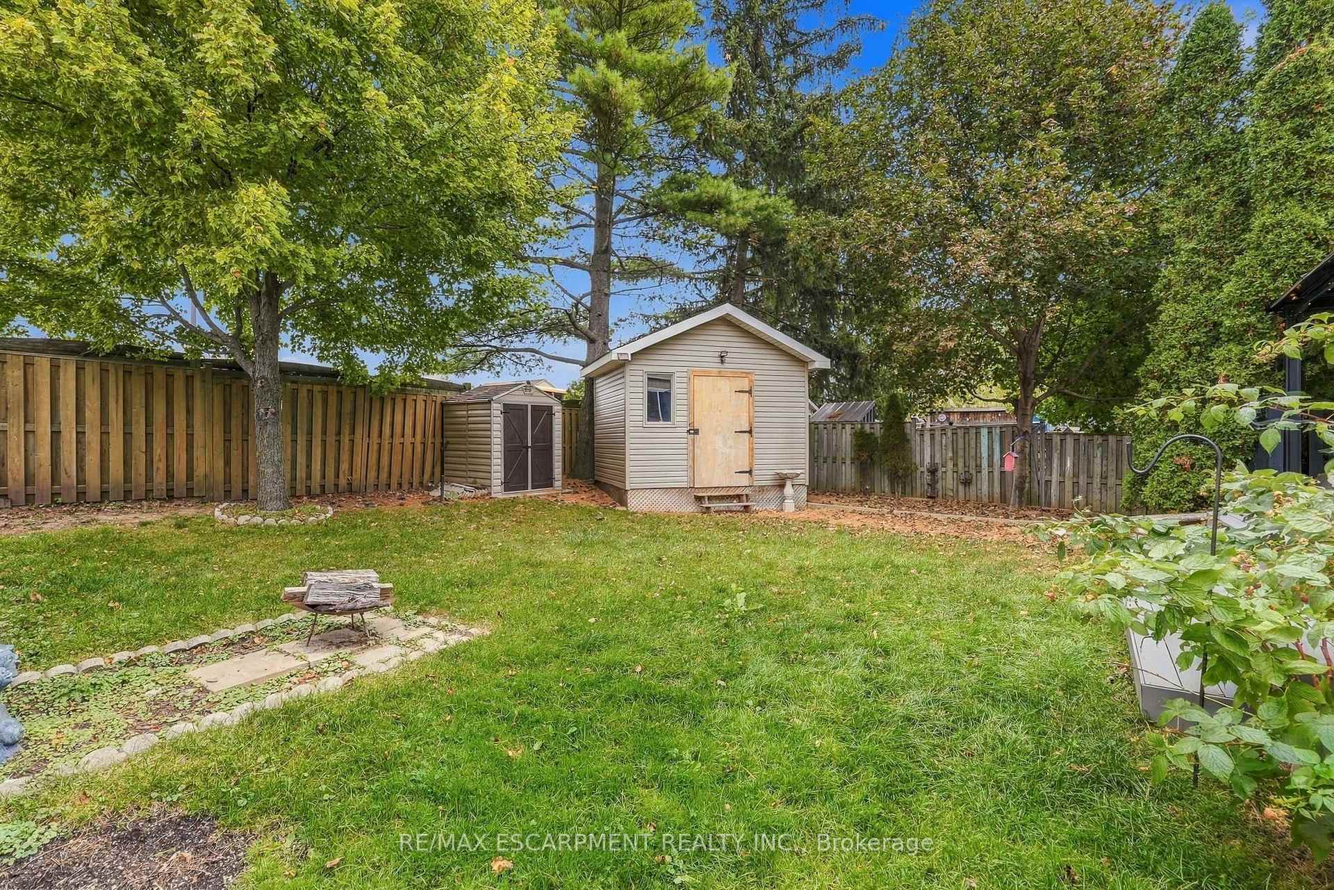 Photo 43 of 231 Parkside Drive, Hamilton, Waterdown — HOMEH