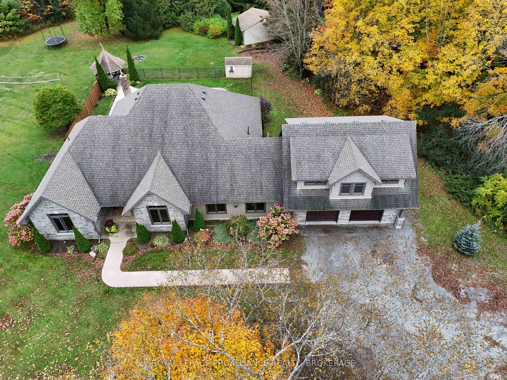 Photo 4 of 5403 Holmes Road, Frontenac, Frontenac South — HOMEH